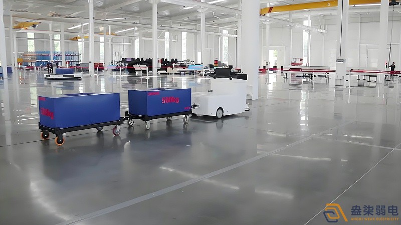 agv系統叉車式的和拖車式的有什么區別？