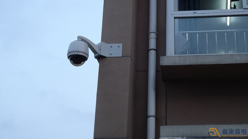 智能化小區(qū)安防建設(shè)中的四個到位什么？
